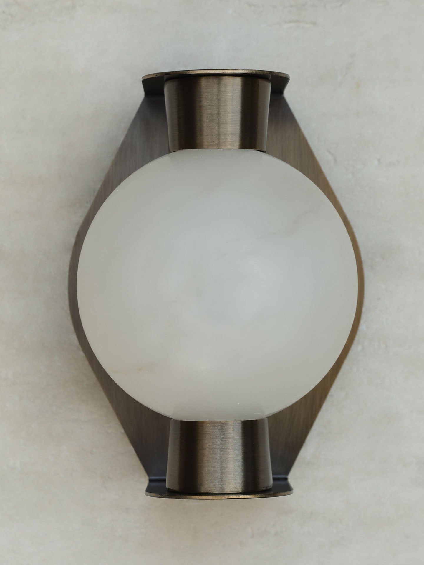 Alabaster_Orb_Sconce__6 - Oleniva