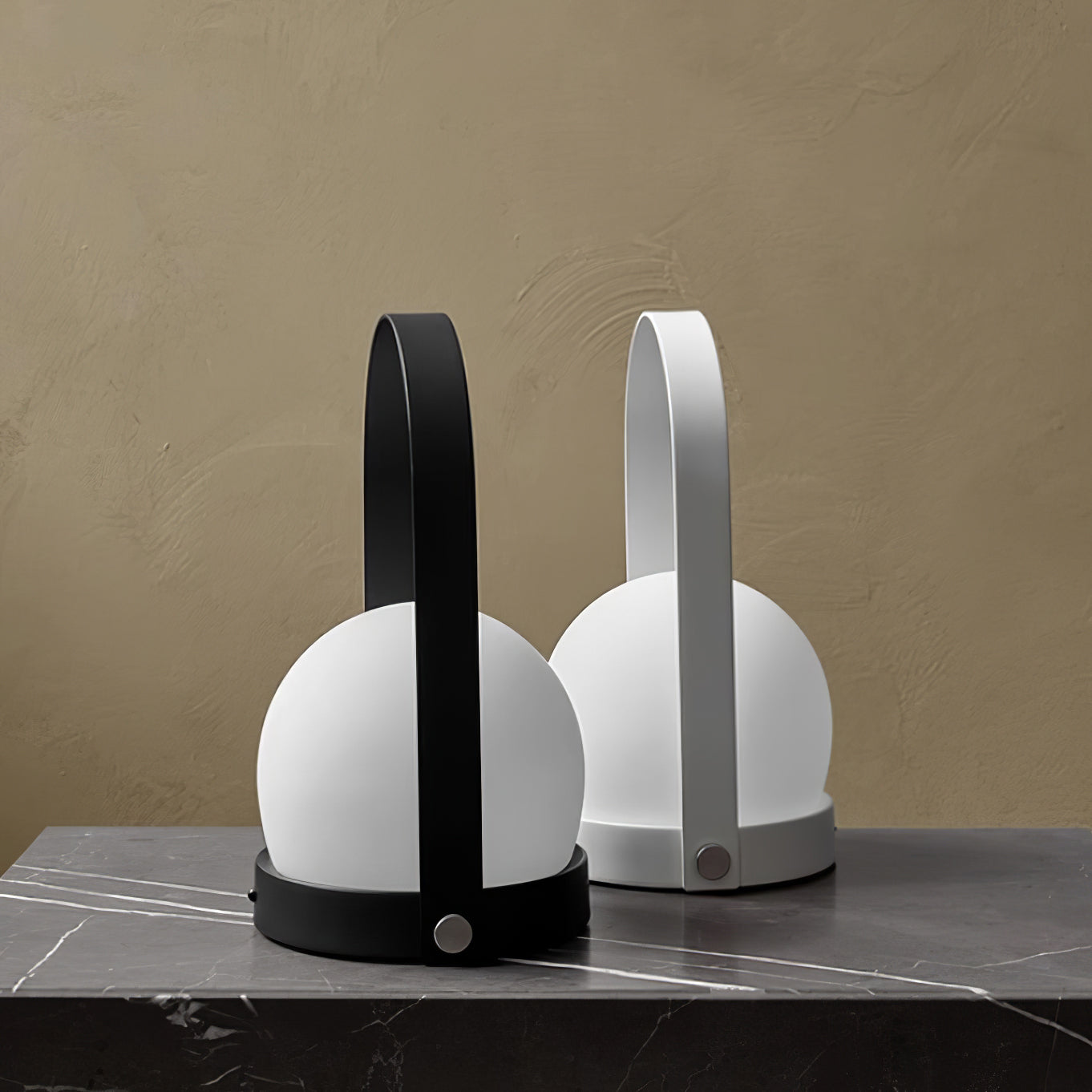 Carrie_Built-inBattery_Table_Lamp-_31 - Oleniva