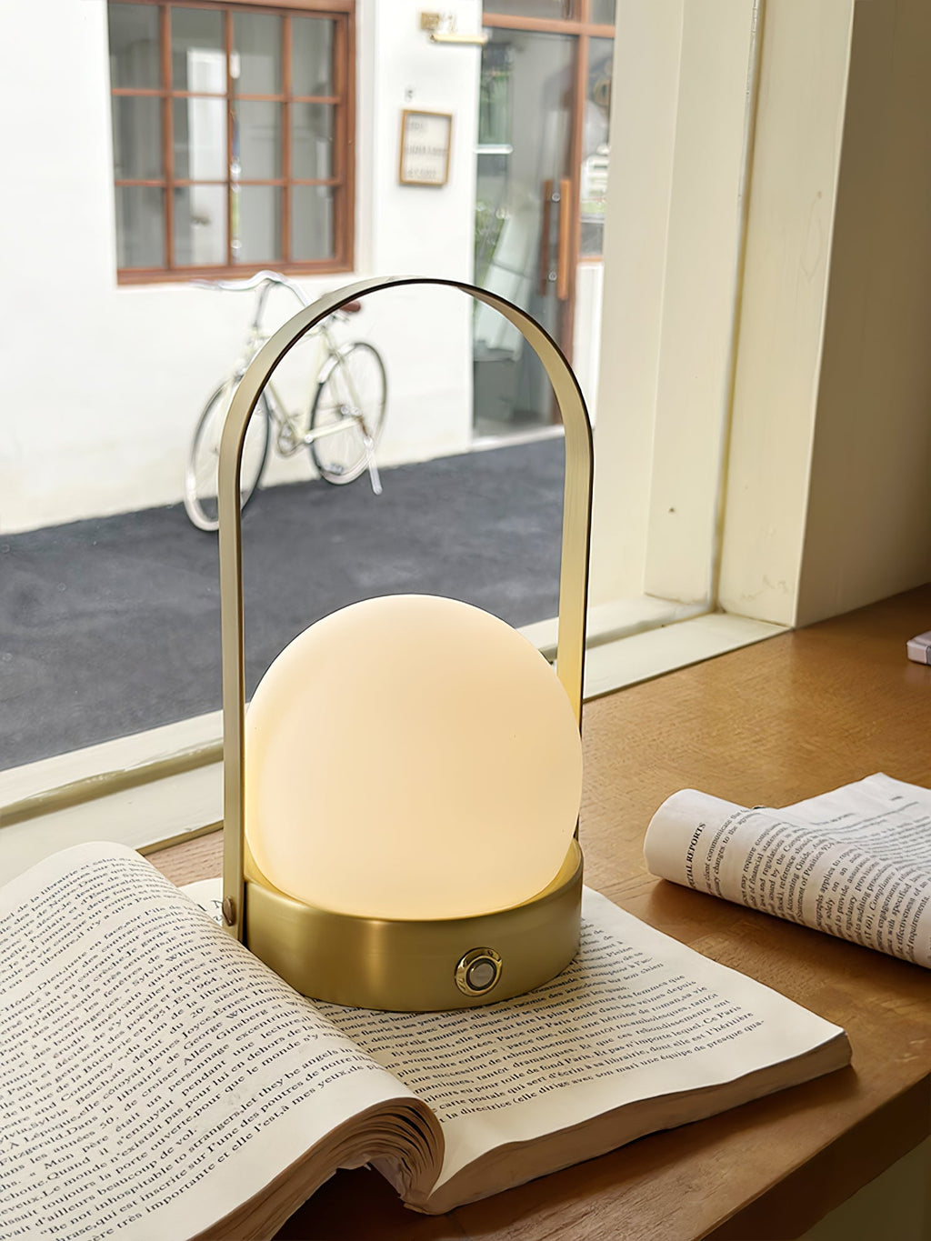 Carrie_Built-inBattery_Table_Lamp-_42 - Oleniva