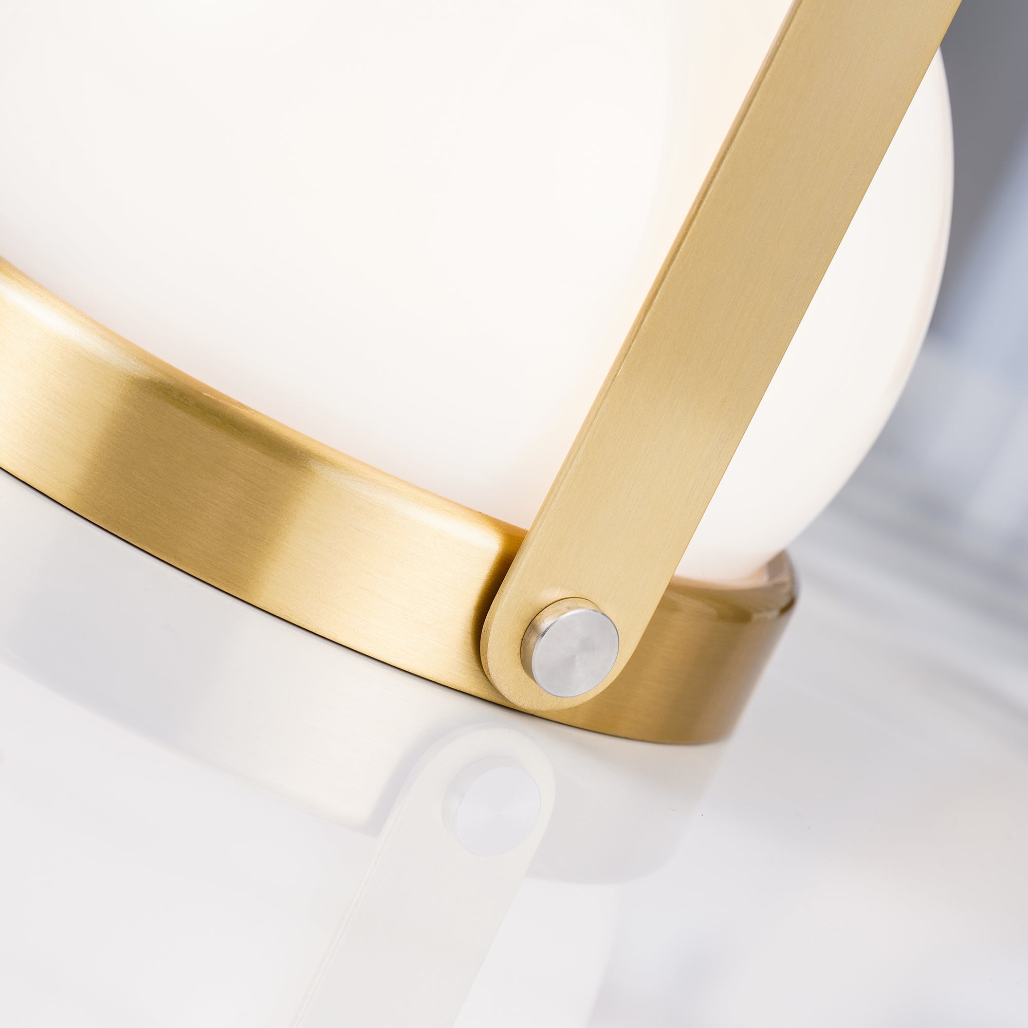 Carrie_TableLamp_7 - Oleniva