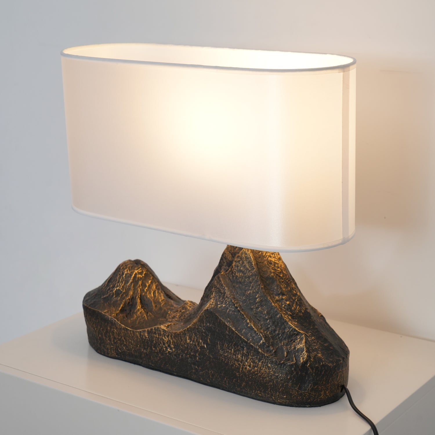 Landscape_Table_Lamp-_10 - Oleniva