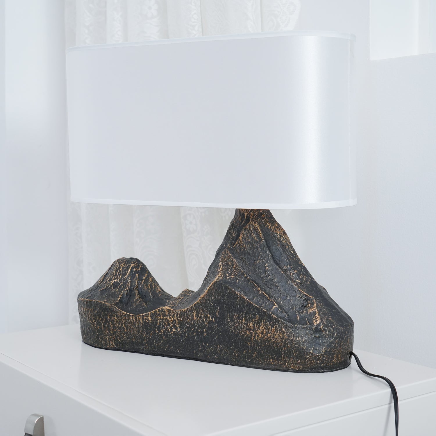 Landscape_Table_Lamp-_2 - Oleniva