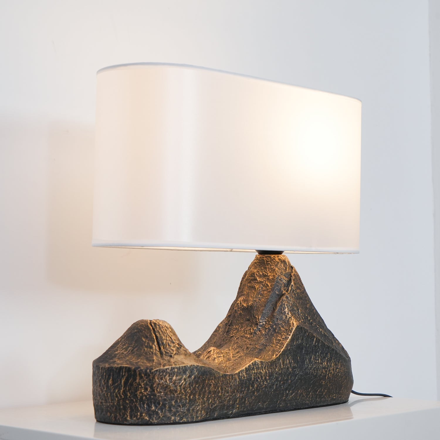 Landscape_Table_Lamp-_8 - Oleniva