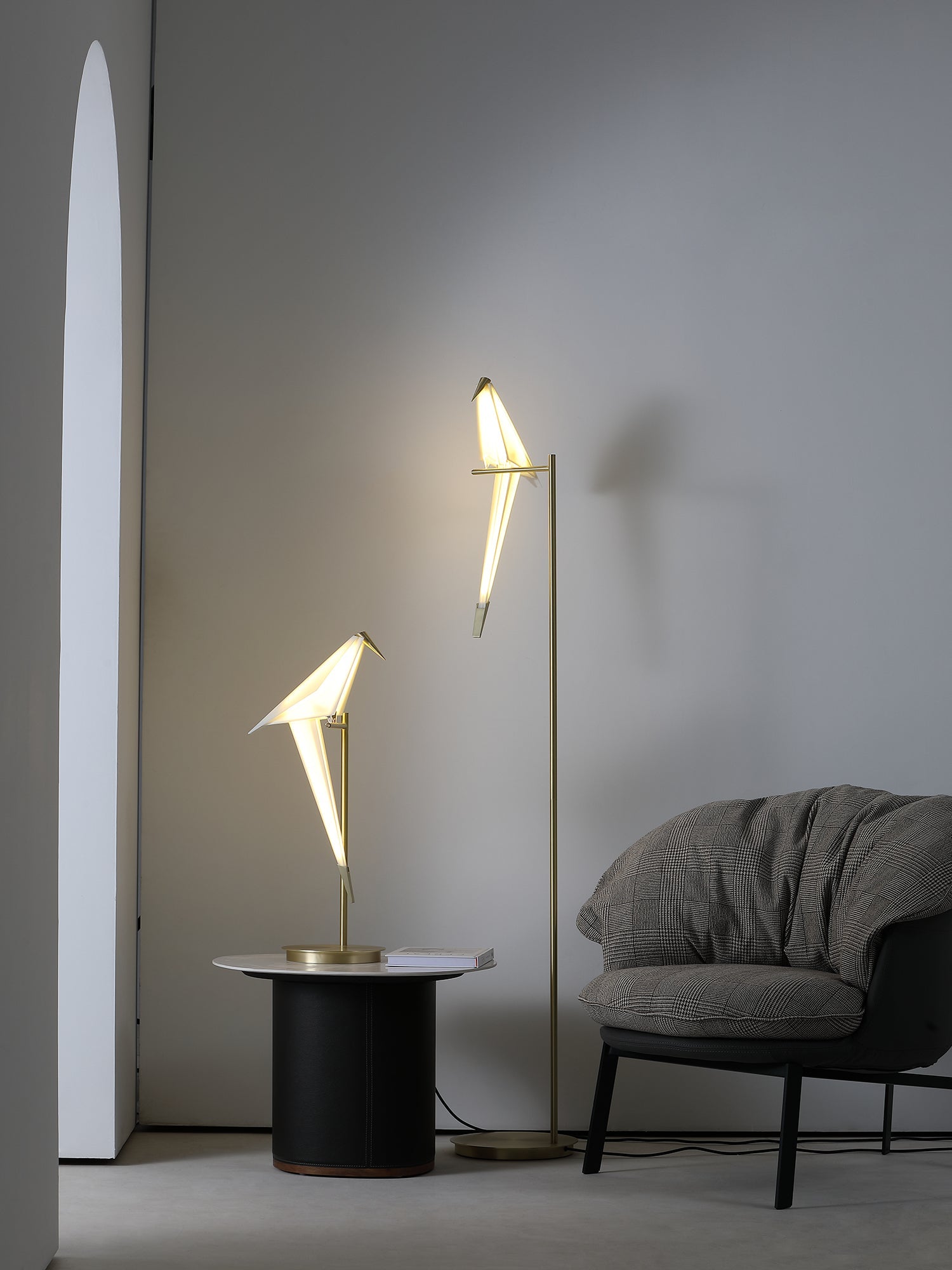 Paper_Crane_Bird_Table_Lamp_11_10 - Oleniva