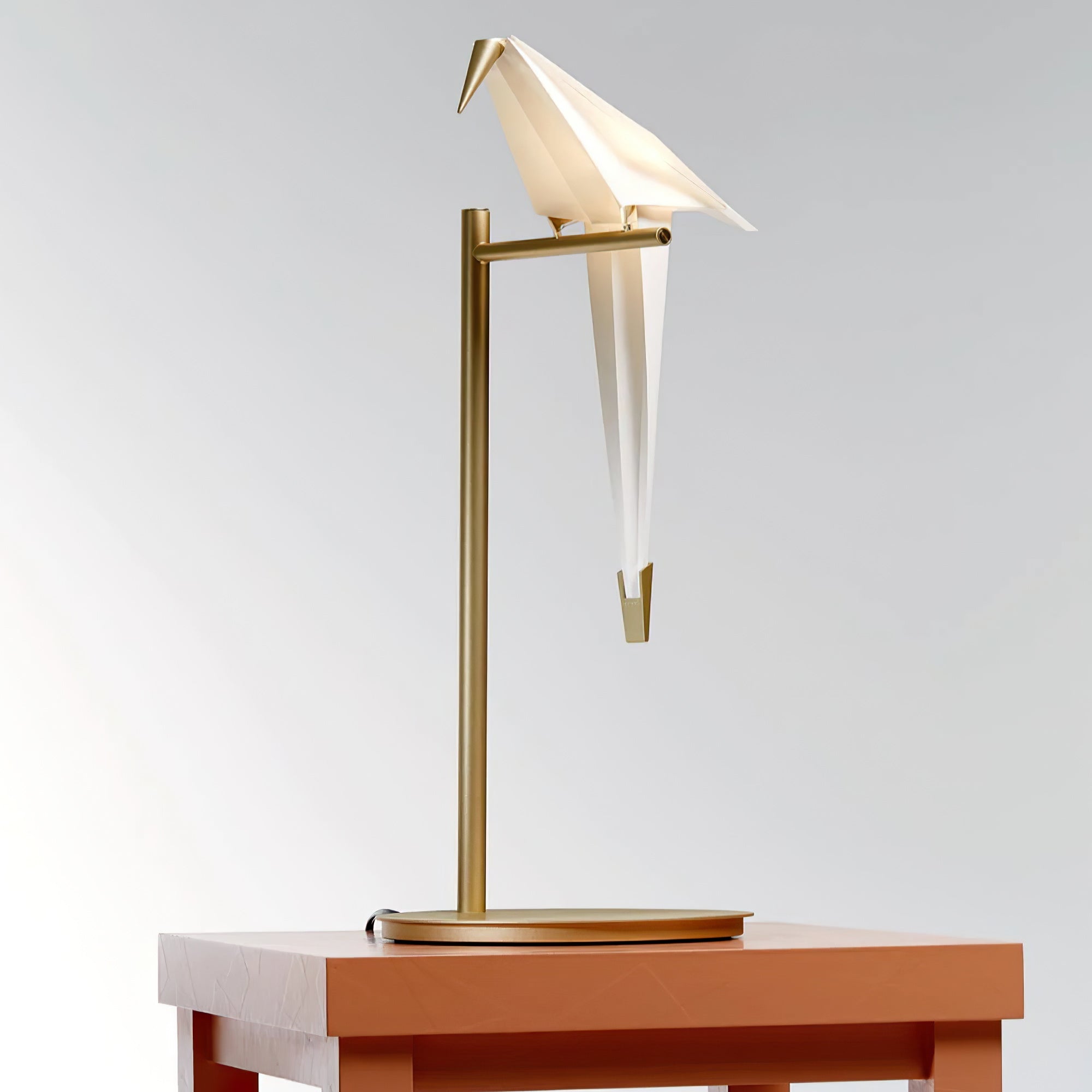 Perching_Bird_Table_Lamp__15 - Oleniva
