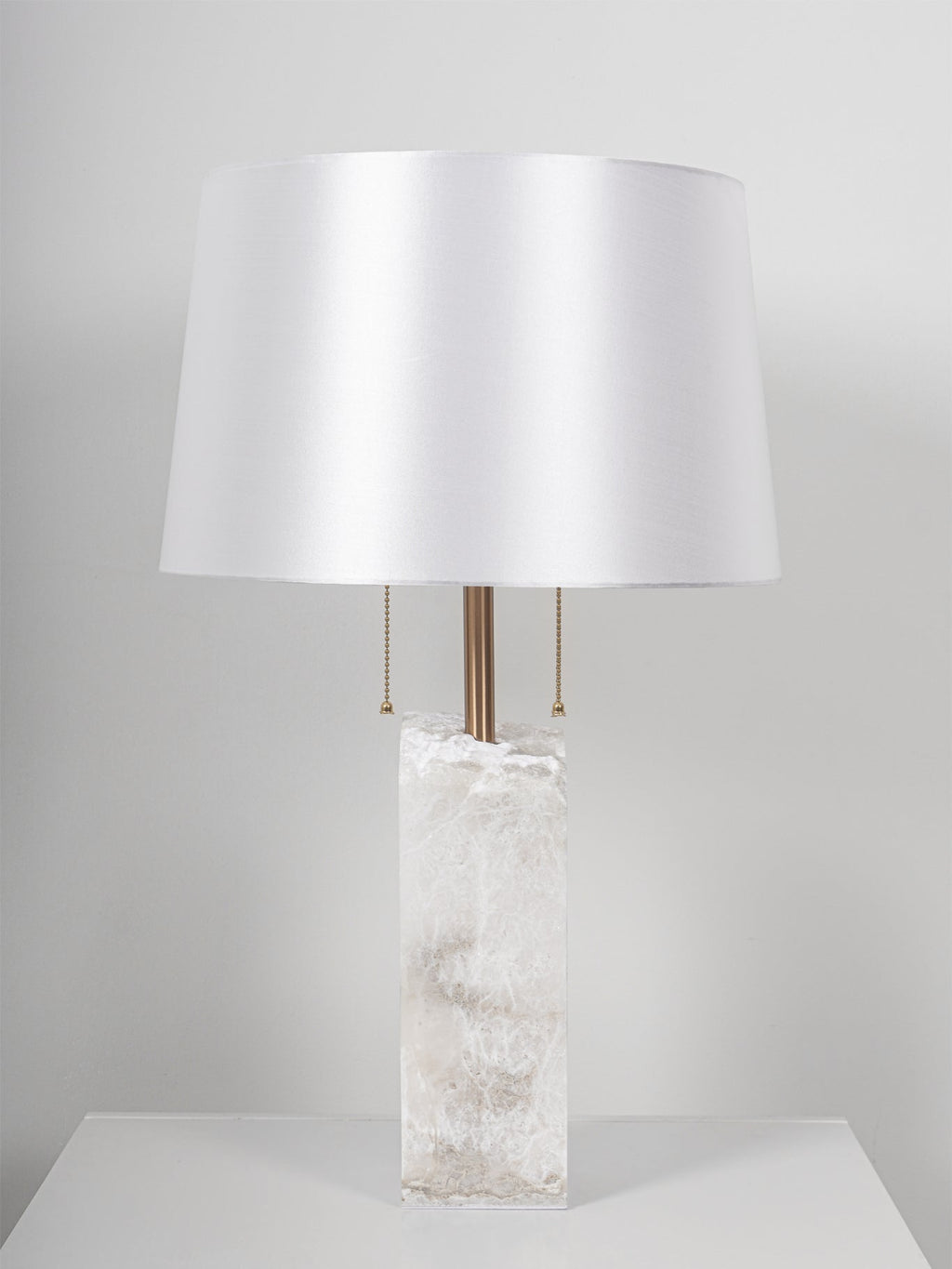 Raw_Alabaster_Table_Lamp_2_a52119c7-cef4-442a-bebc-ca3da04ee948 - Oleniva
