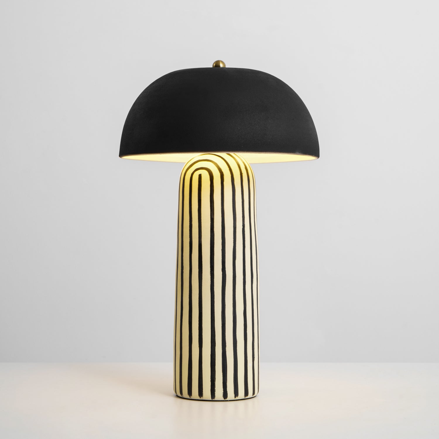 Stria--Table--Lamp--_3 - Oleniva