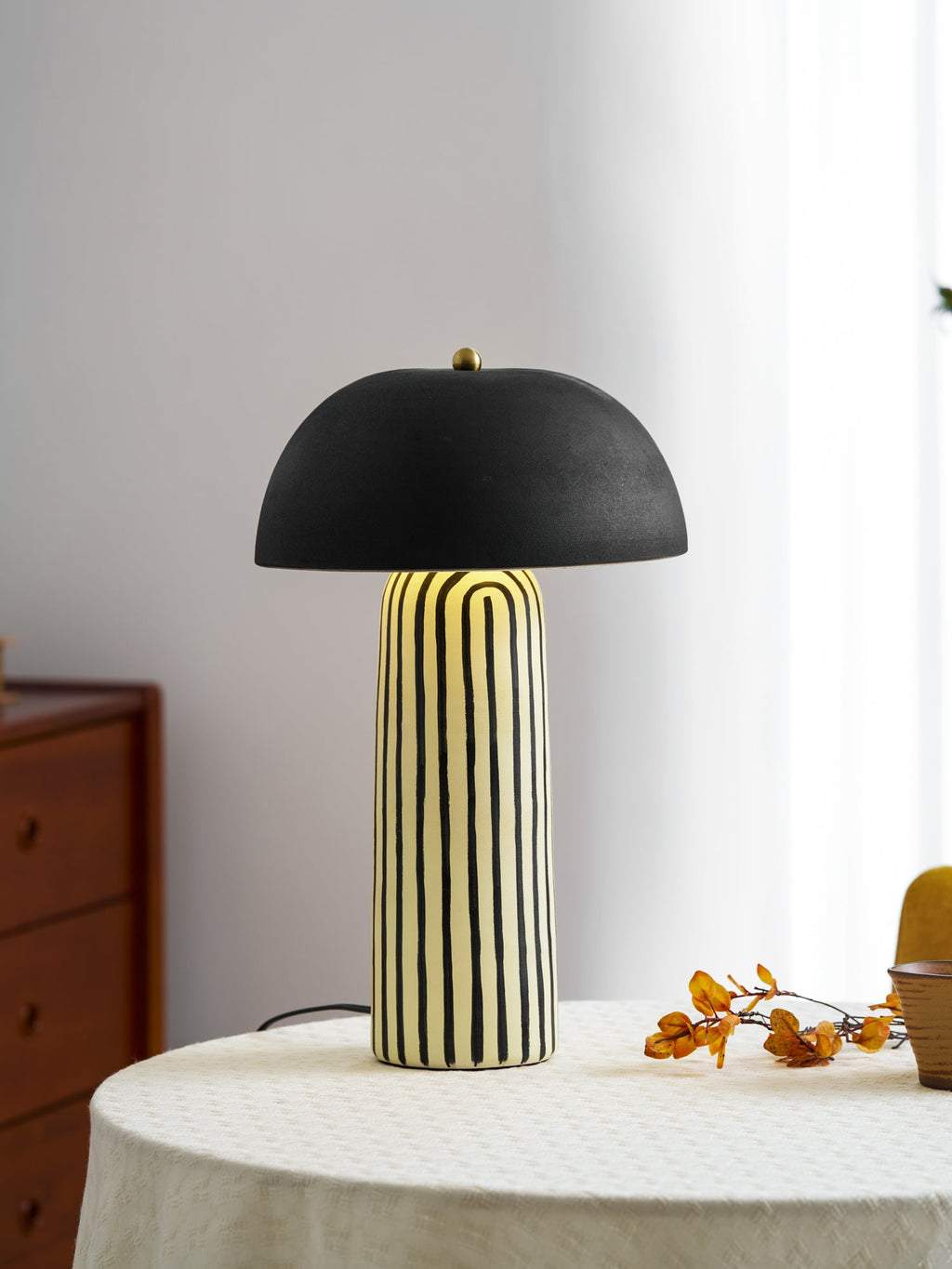 Stria-Table-Lamp-_10 - Oleniva