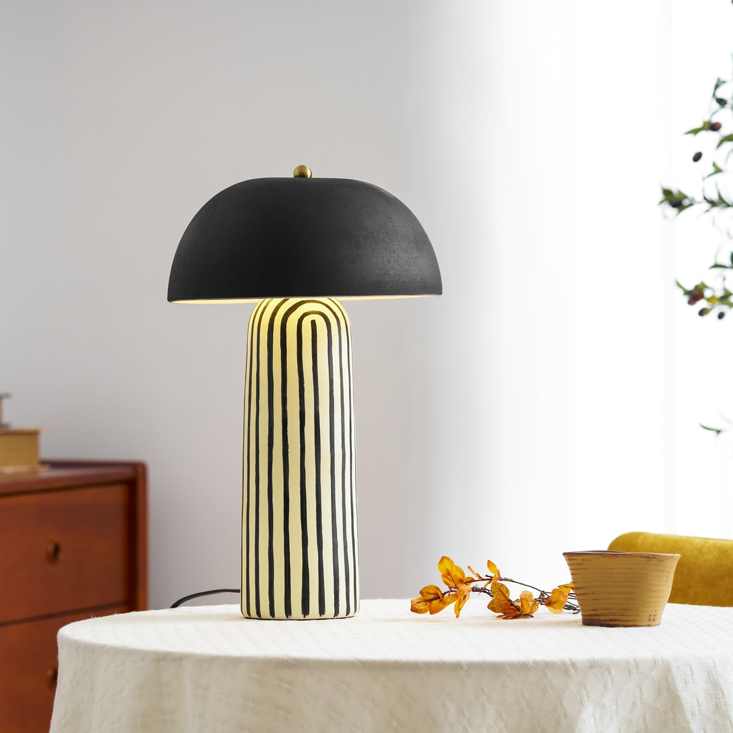 Stria-Table-Lamp-_18 - Oleniva