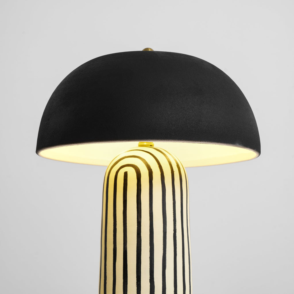 Stria-Table-Lamp-_6 - Oleniva
