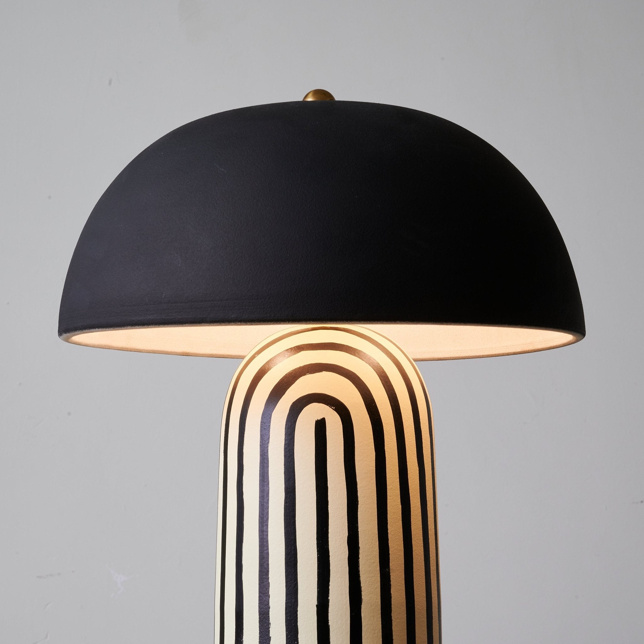 Stria_Table_Lamp_1_10 - Oleniva