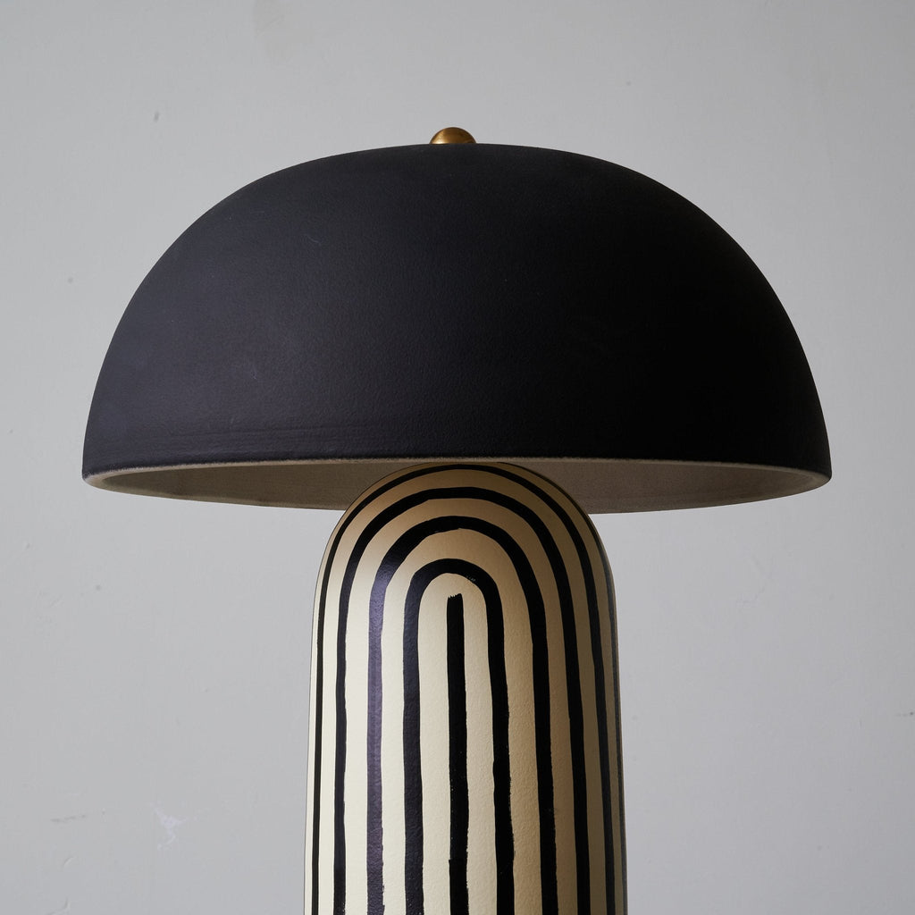 Stria_Table_Lamp_1_11 - Oleniva