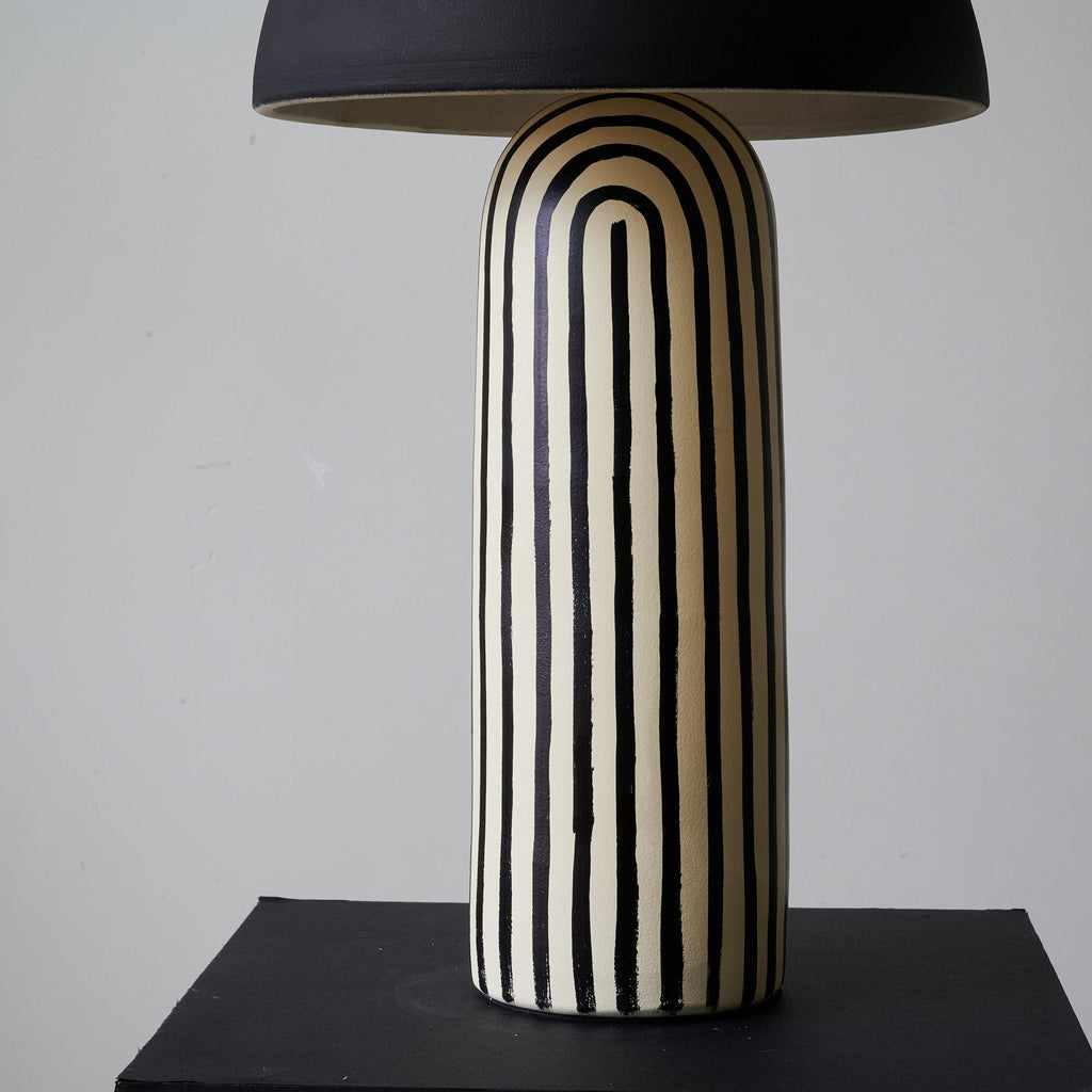 Stria_Table_Lamp_1_9 - Oleniva