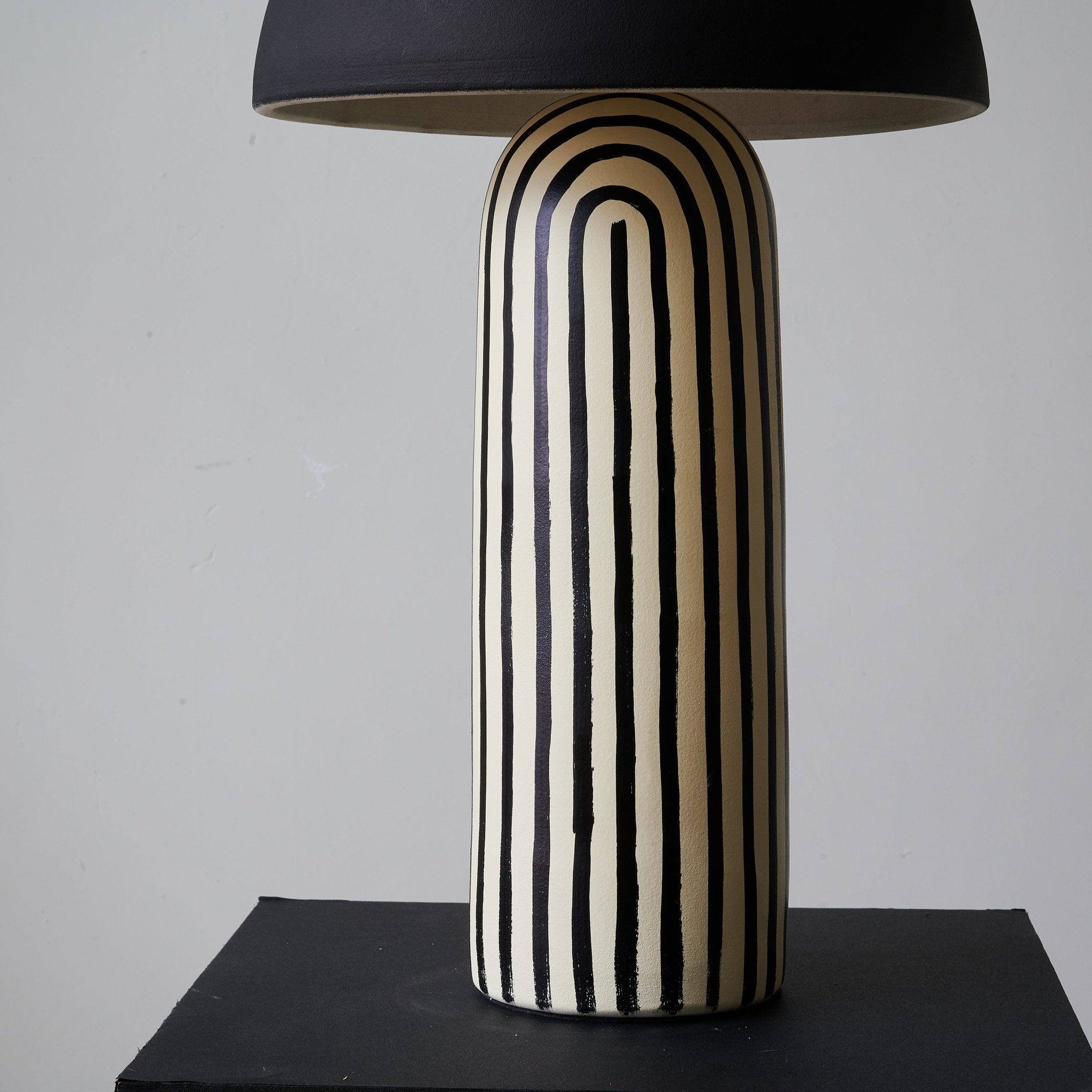 Stria_Table_Lamp_1_9 - Oleniva