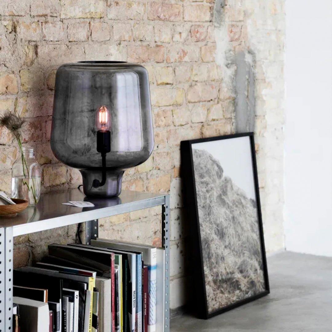 Teutonic_Glass_Table_Lamp_2 - Oleniva