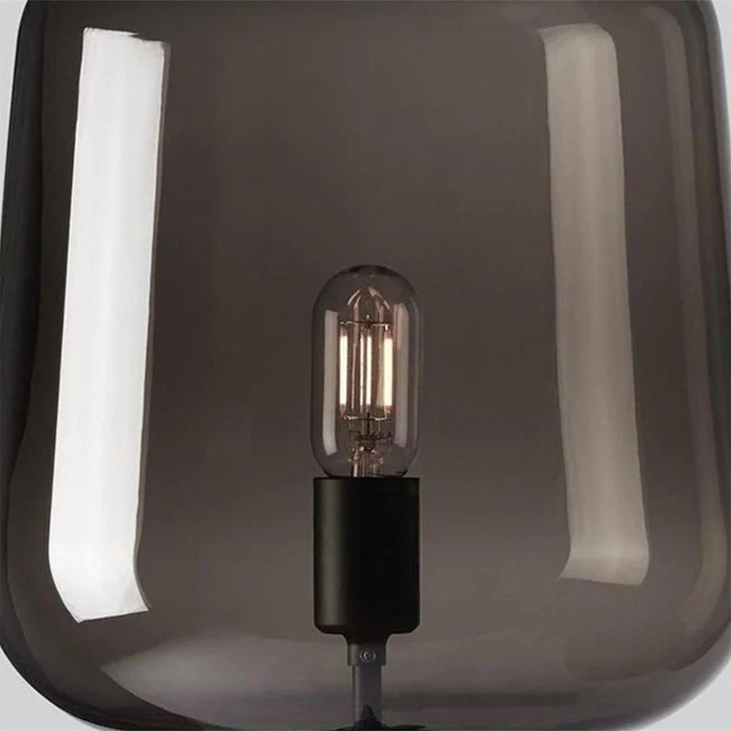 Teutonic_Glass_Table_Lamp_3 - Oleniva