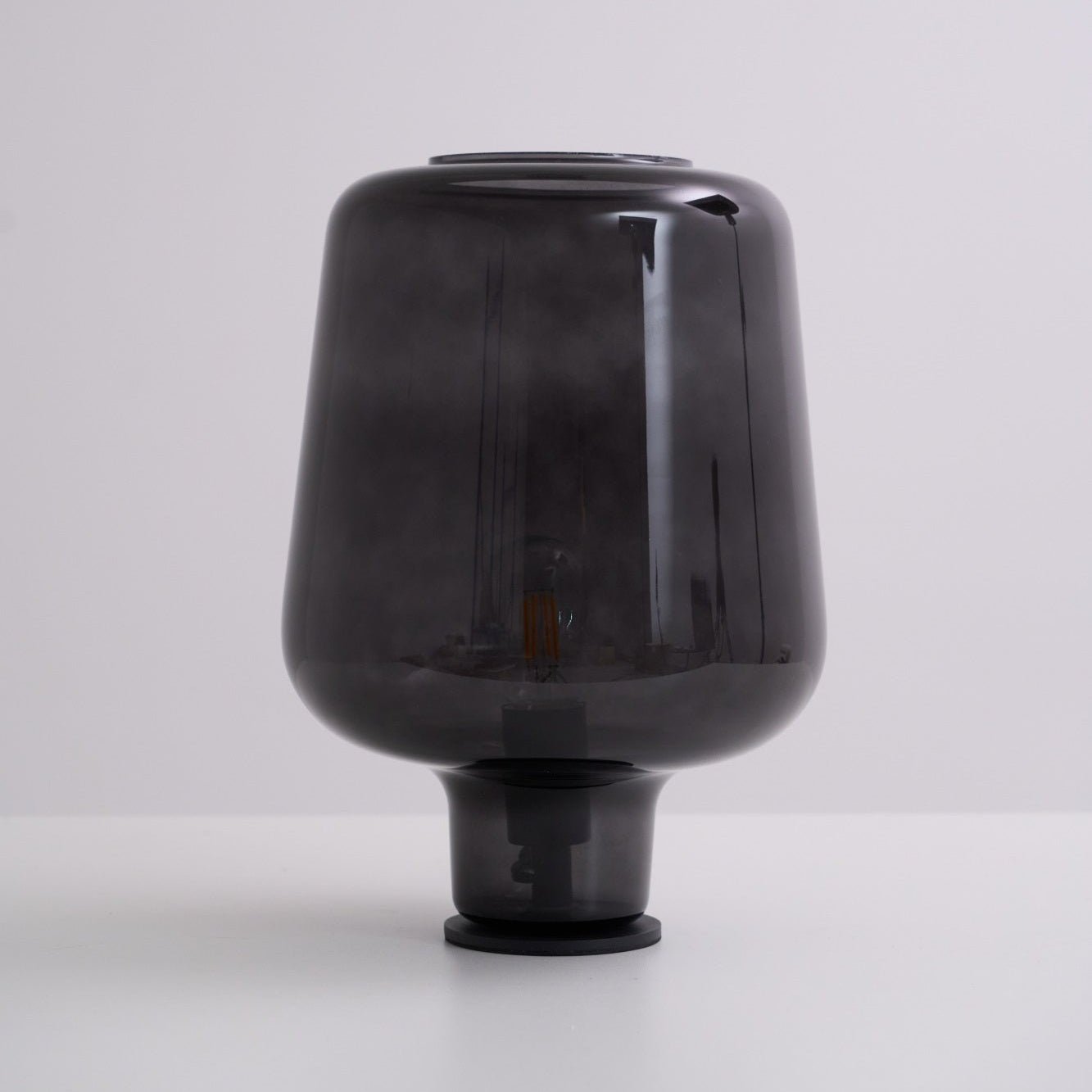 Teutonic_Glass_Table_Lamp__2 - Oleniva